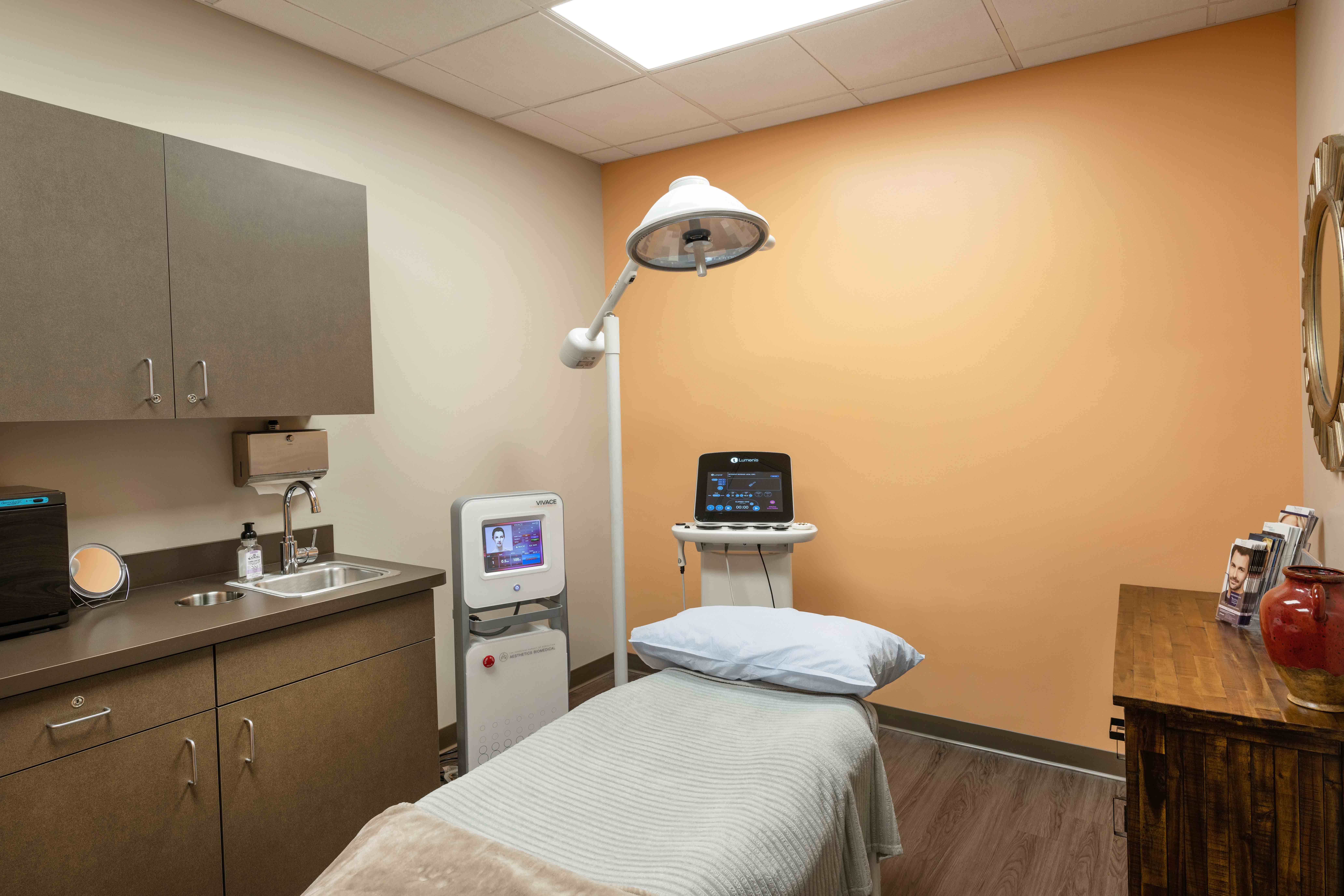 Treatment room at Mentor Plastic Surgery and MedSpa